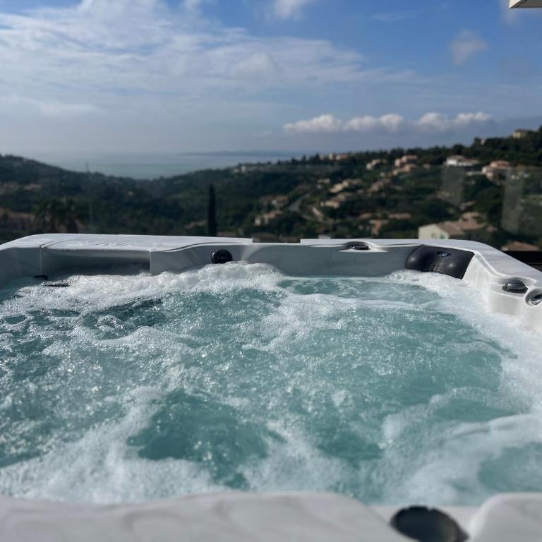villa vue mer « golf St Tropez » les issambres - Villa - Vue sur Mer - 63