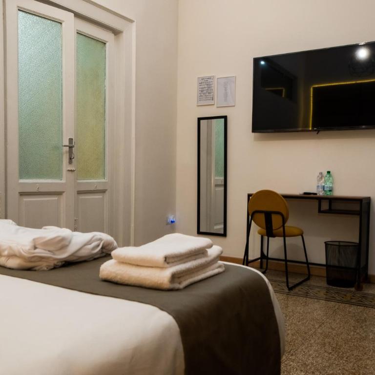 Caracciolo18 - GB - Appartamento con 2 Camere da Letto - 42