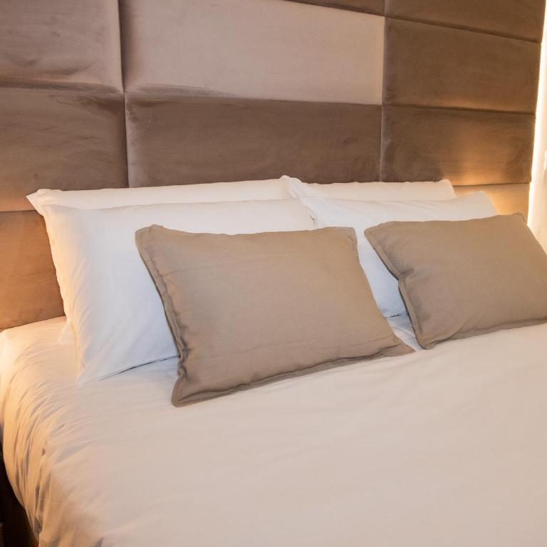 Caracciolo18 - GB - Appartamento con 2 Camere da Letto - 39