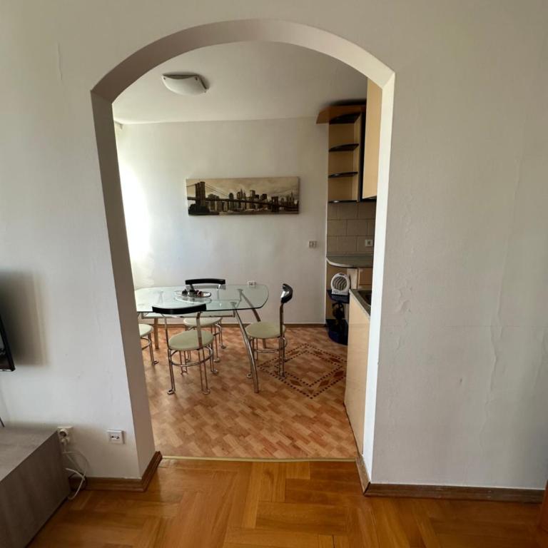 Large Centre apartment - Apartman sa 3 Spavaće Sobe - 11