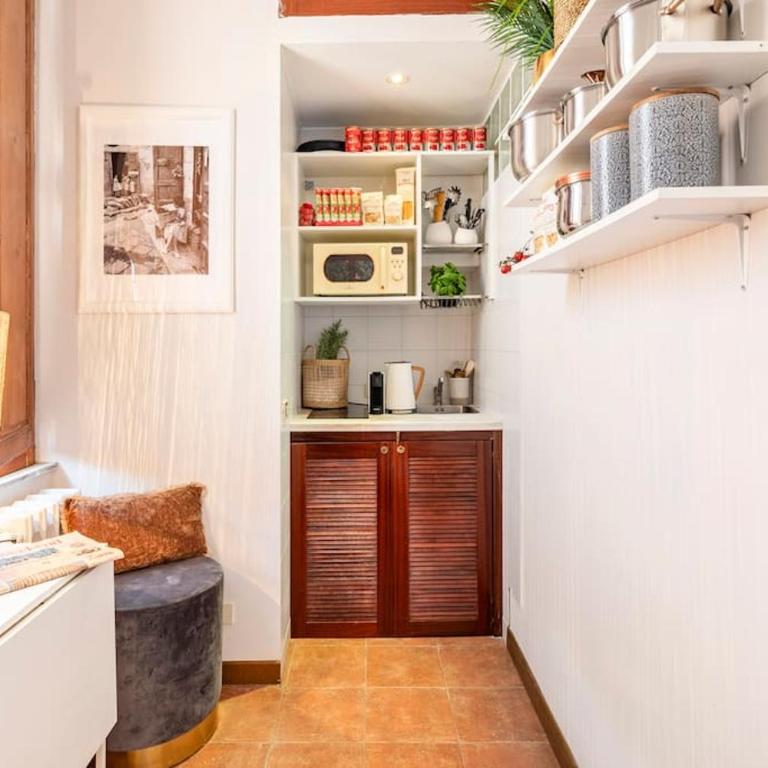 4 Townhouse by the Spanish Steps - One-Bedroom Apartment - 5
