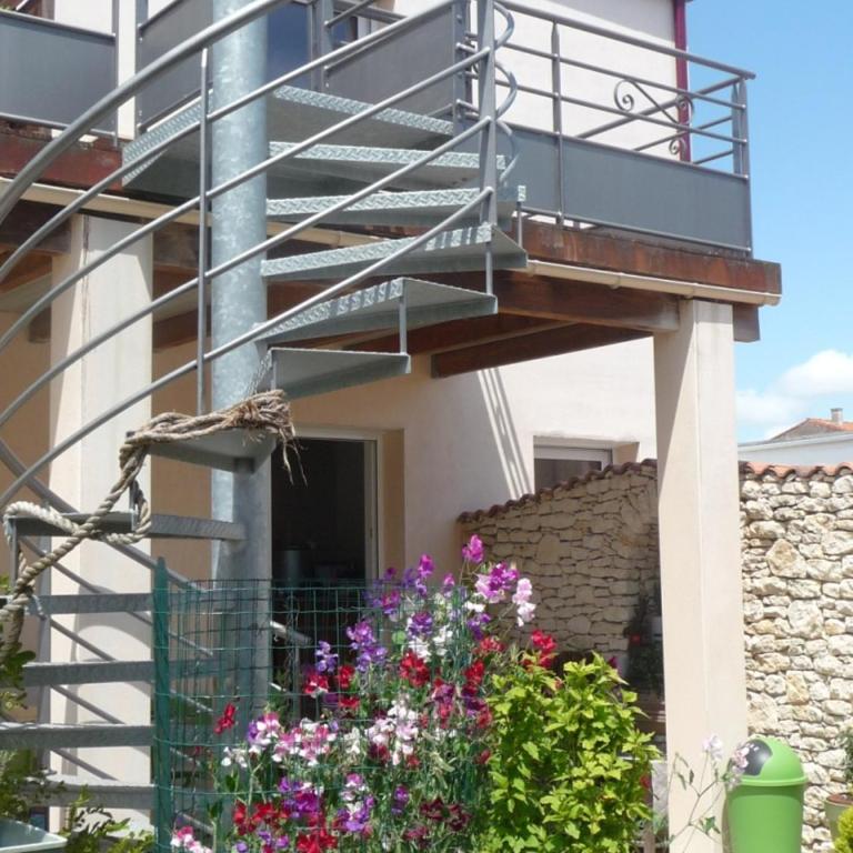 Chambre d'hôte Fleur de Potager - Chambre Double avec Terrasse - 1