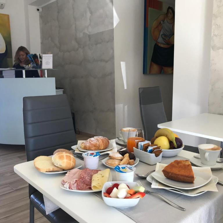 Bella Tropea Accommodation - Deluxe Double Room - 1
