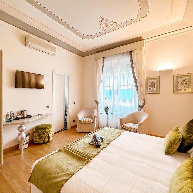 Hotel Jolanda - Camera Matrimoniale Superior - 11