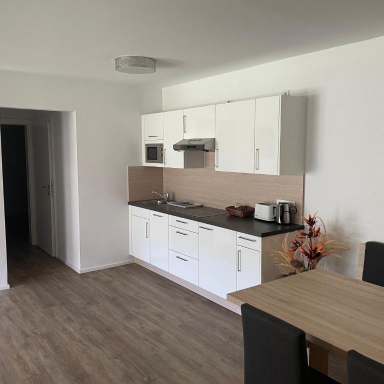 Ferienwohnung Siri Zentrum mit Garten - Apartment mit 2 Schlafzimmern - 13
