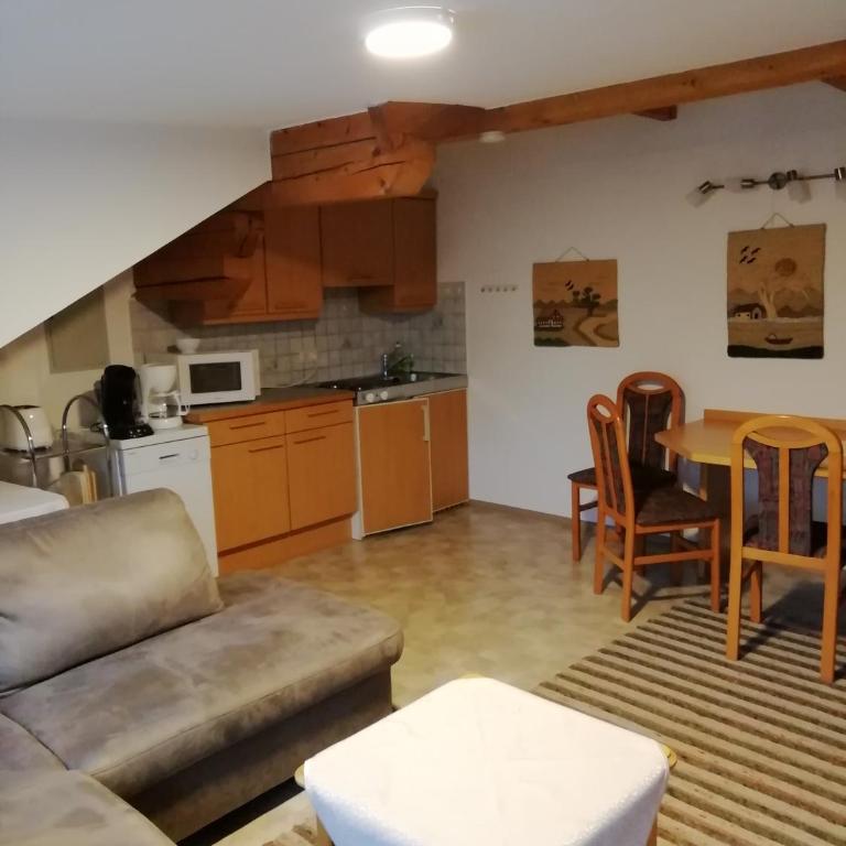 Pension Strauss - Apartment mit 2 Schlafzimmern - 2