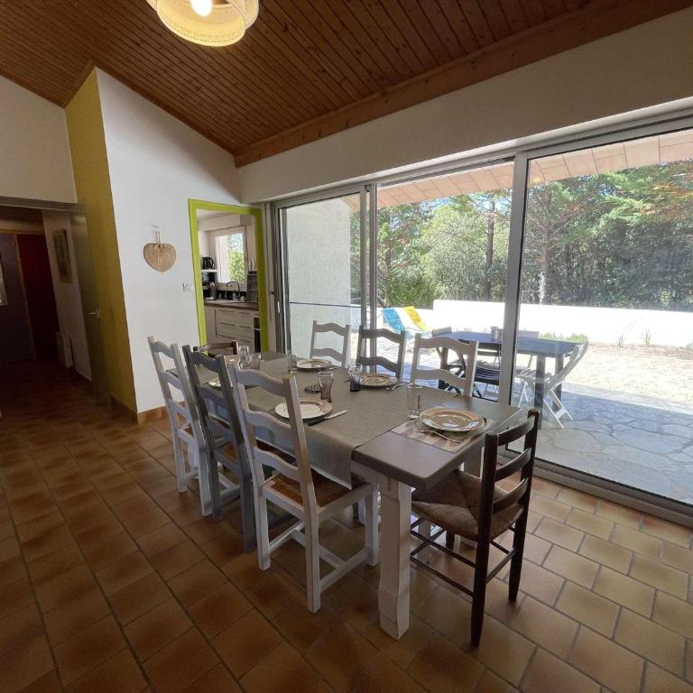 Maison spacieuse, 600m plage, 6 couchages, parking gratuit, jardin, terrasse, WiFi optionnel - FR-1-224C-210 - Vacation Home - 3