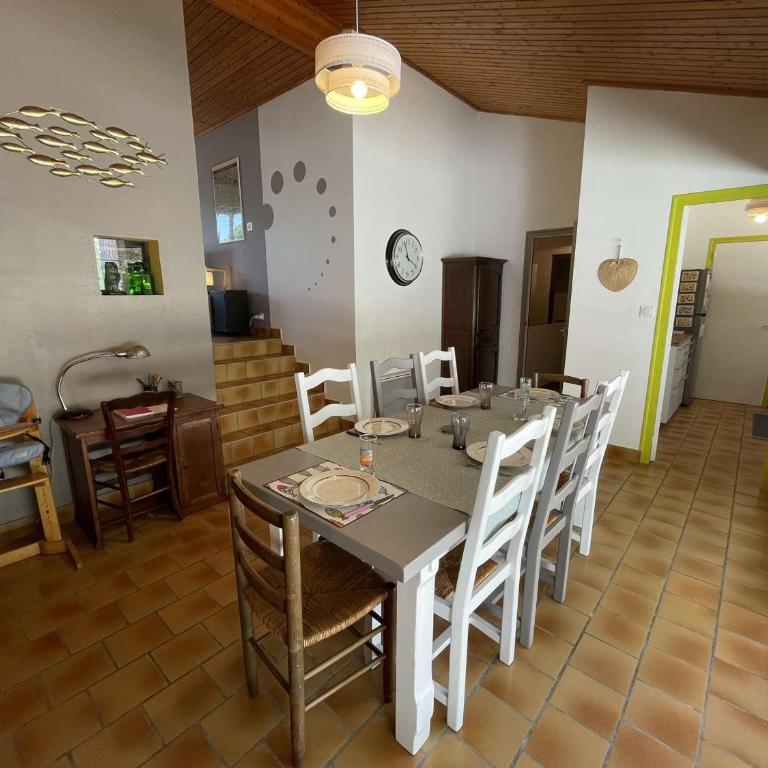 Maison spacieuse, 600m plage, 6 couchages, parking gratuit, jardin, terrasse, WiFi optionnel - FR-1-224C-210 - Vacation Home - 4
