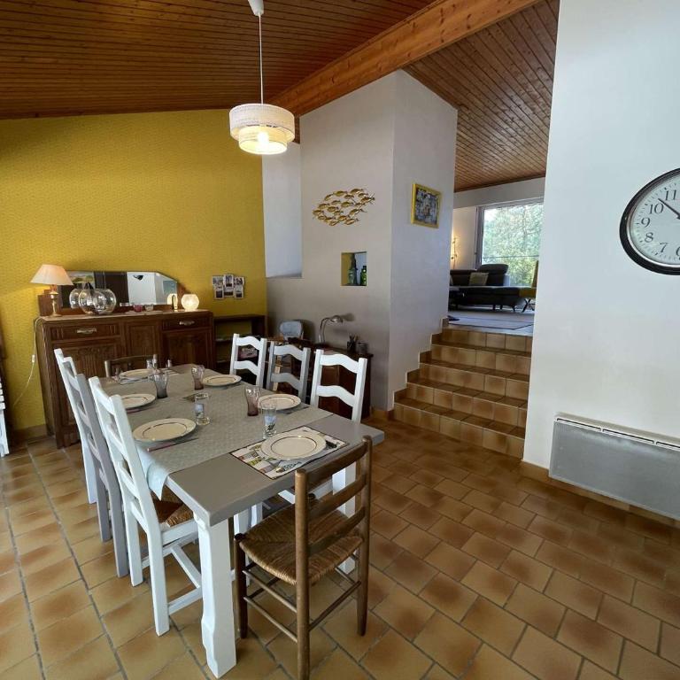 Maison spacieuse, 600m plage, 6 couchages, parking gratuit, jardin, terrasse, WiFi optionnel - FR-1-224C-210 - Vacation Home - 9
