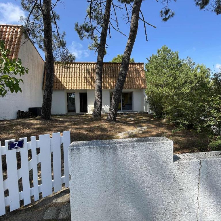 Maison spacieuse, 600m plage, 6 couchages, parking gratuit, jardin, terrasse, WiFi optionnel - FR-1-224C-210 - Vacation Home - 24