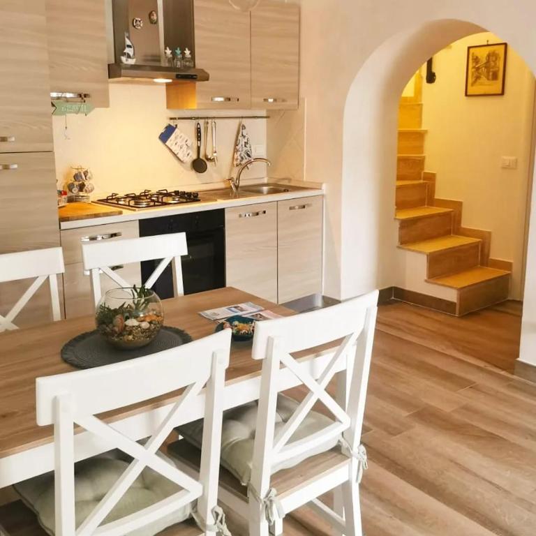 CASA VALENTINA-Appartamento in punto strategico con vista - Two-Bedroom Apartment - 6