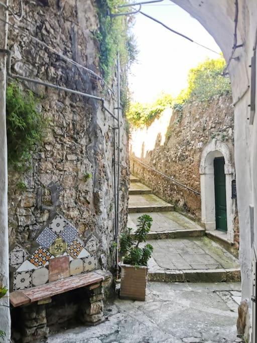 CASA VALENTINA-Appartamento in punto strategico con vista - Two-Bedroom Apartment - 27