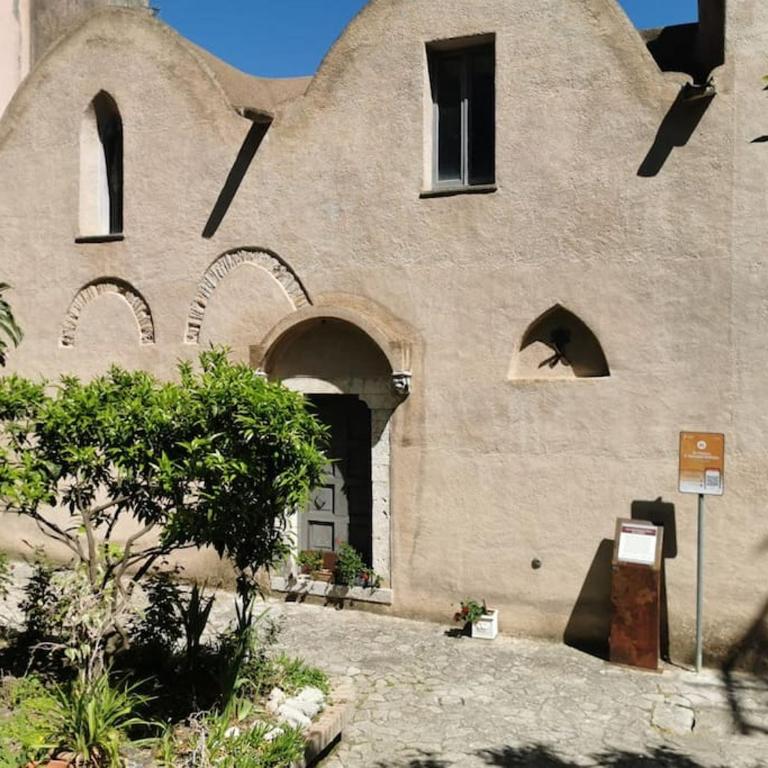 CASA VALENTINA-Appartamento in punto strategico con vista - Two-Bedroom Apartment - 26