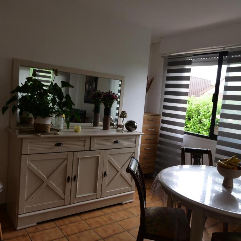 Chez Martine Appartement tout confort entièrement indépendant - Appartement 1 Chambre - 16