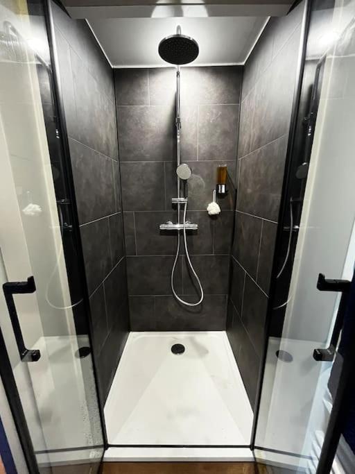 Superbe Appartement Centre B - Appartement 1 Chambre - 7