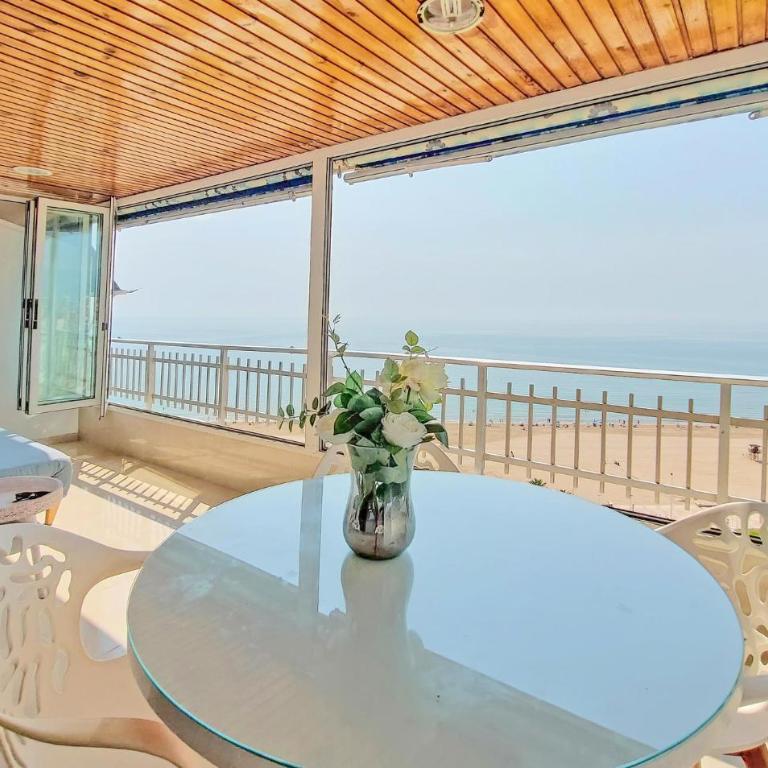1 Bedroom Lovely Apartment In Cullera - One-Bedroom Apartment - 10