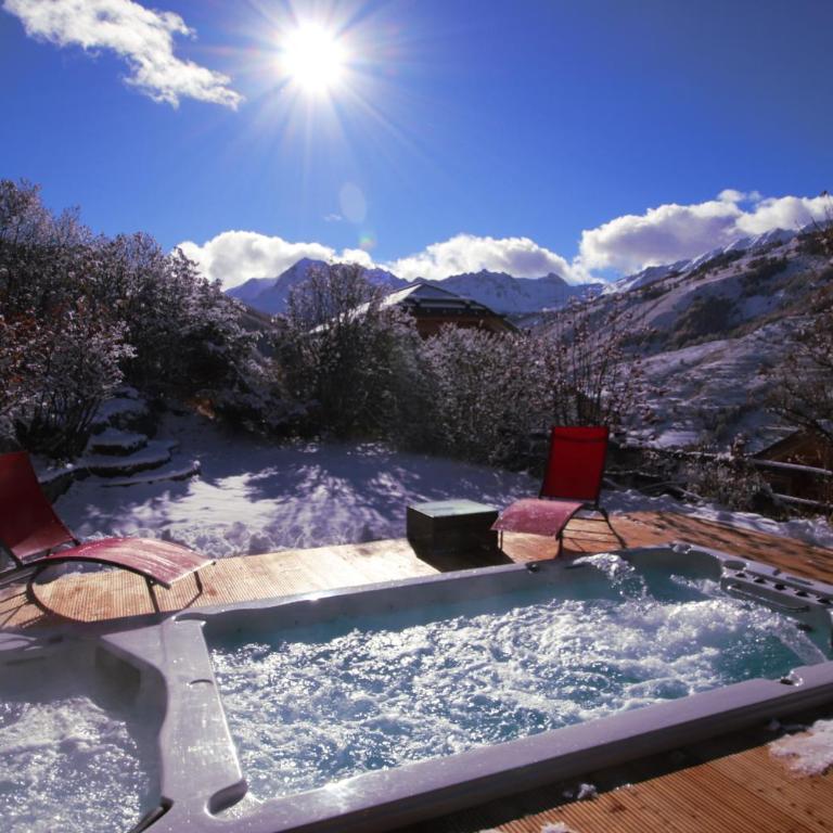 Chalet le Chantelevent for 24 Guests - Slope Views, Pool & Jacuzzi - Chalet - 3
