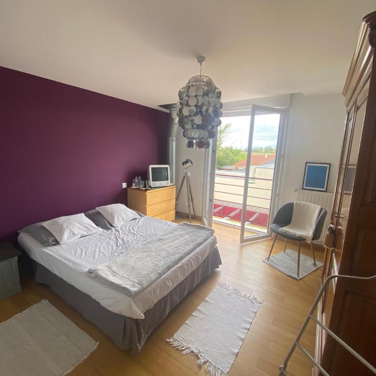 Chambre avec salle de bain privée à l étage dans ma maison - Chambre Double avec Salle de Bains Privative - 6