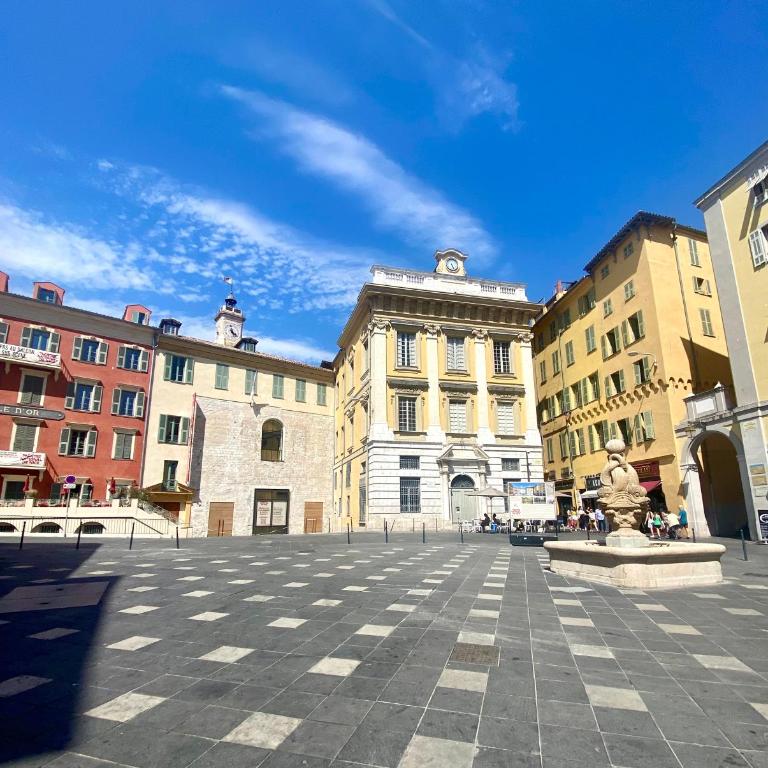 Duplex Cosy au Cœur du Vieux-Nice - Appartement 2 Chambres - 23