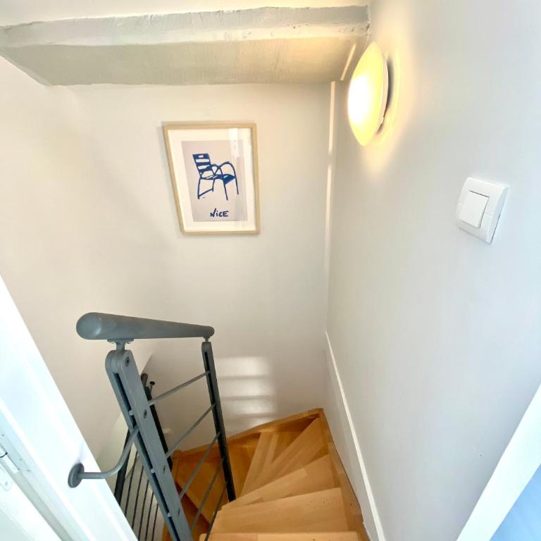 Duplex Cosy au Cœur du Vieux-Nice - Appartement 2 Chambres - 12