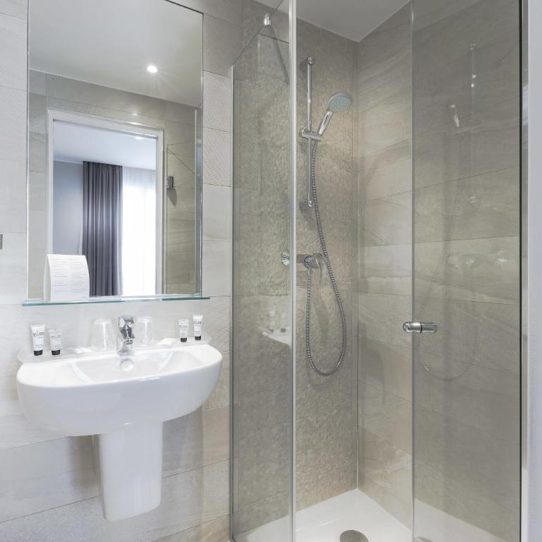 Hôtel International Paris - Chambre Double ou Lits Jumeaux Supérieure - 3