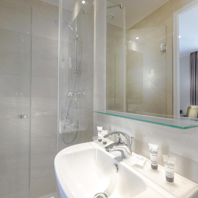 Hôtel International Paris - Chambre Double ou Lits Jumeaux Supérieure - 8