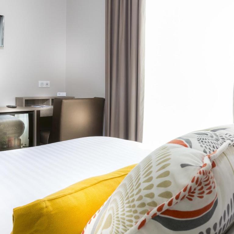 Hôtel International Paris - Chambre Double Confort - 8