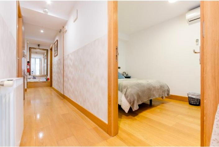 Pensión San Vicente - Habitación Doble con baño privado externo - 10