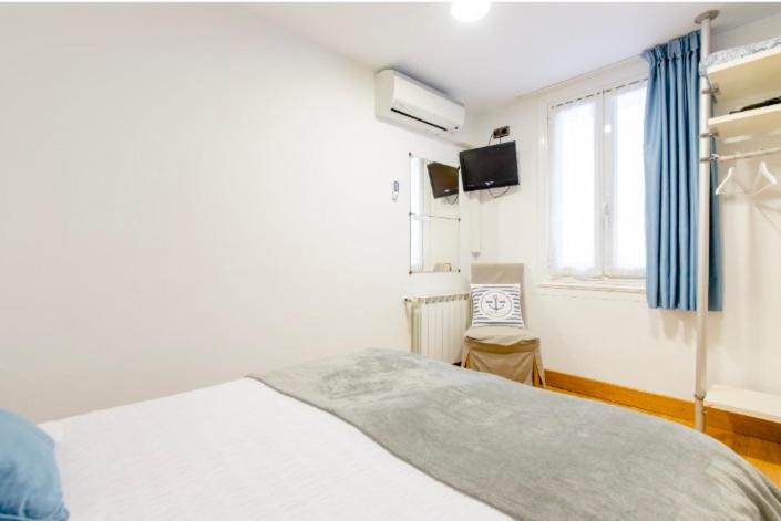 Pensión San Vicente - Habitación Doble con baño privado externo - 11
