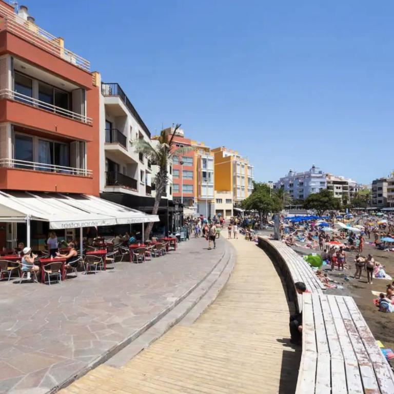 Spectacular Beachfront Loft-Style CASA CORINA II - Apartamento - 5