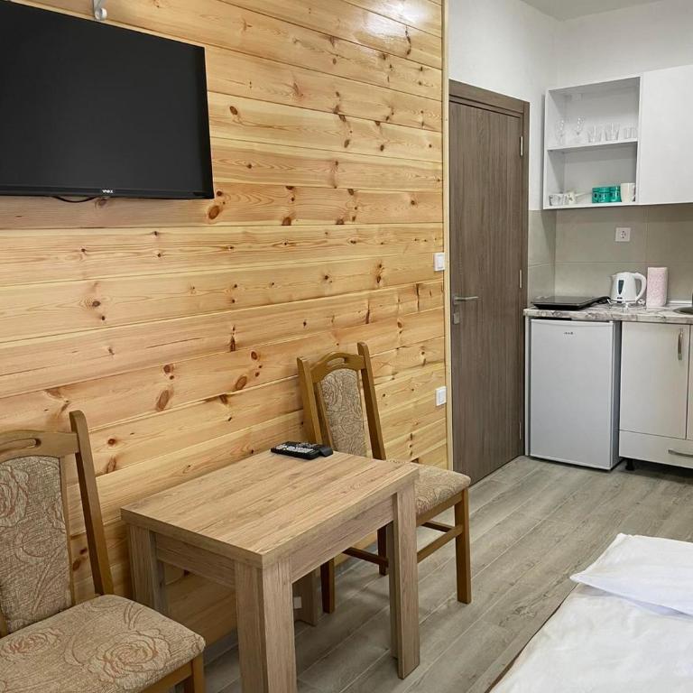 Apartmani Srećko - Studio with Balcony - 6