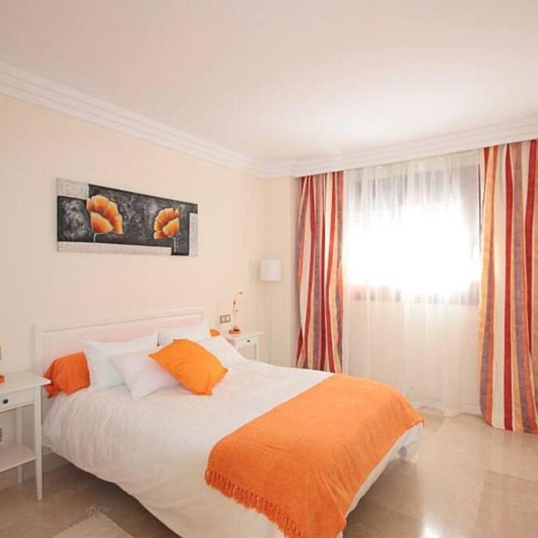 New Hills Marbella Luxury apartment Benahavis - Three-Bedroom Apartment - 2
