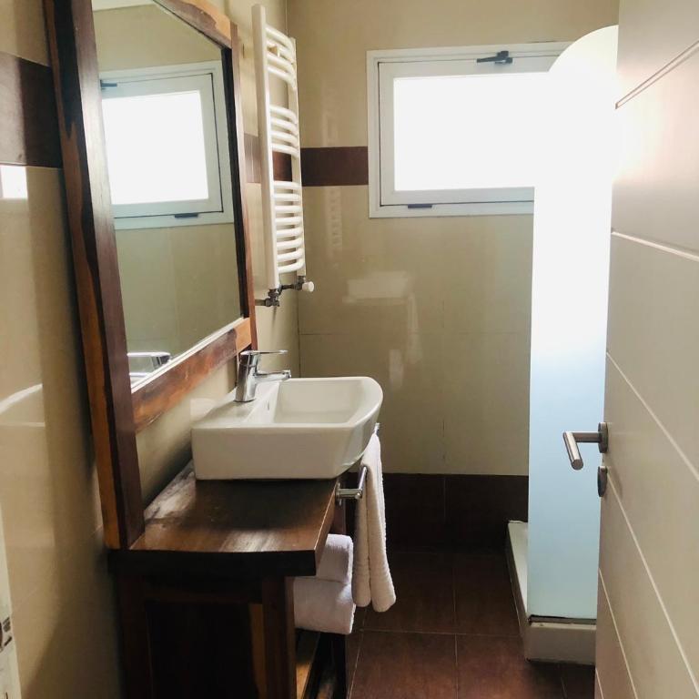 Casa Quequen - Two-Bedroom House - 11