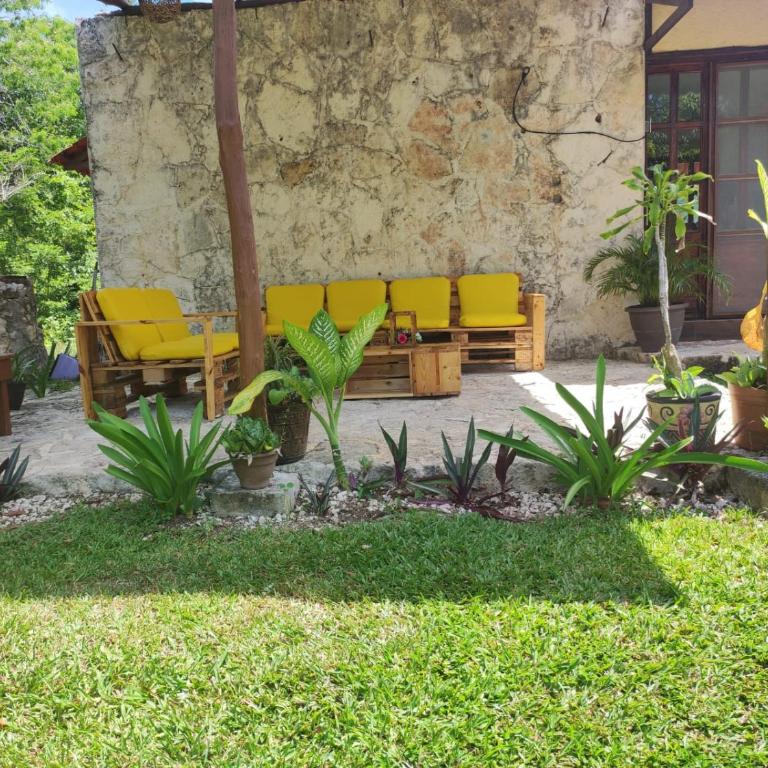 Aldea Isla Sagrada - Habitación Familiar con vistas al jardín - 3