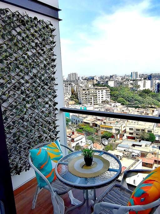 Cerca a zona turística Miraflores, céntrico! - Apartamento de 1 dormitorio - 30