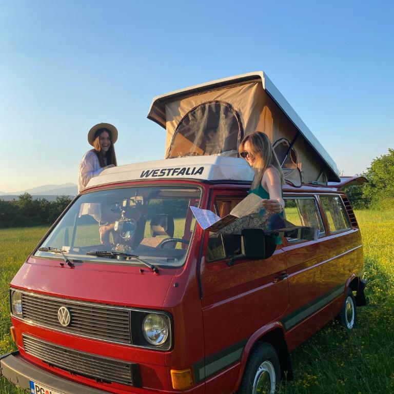 Mobile home - Alpha Campers Montenegro - Our Red Westfalia Bus - Mobile Home - 12