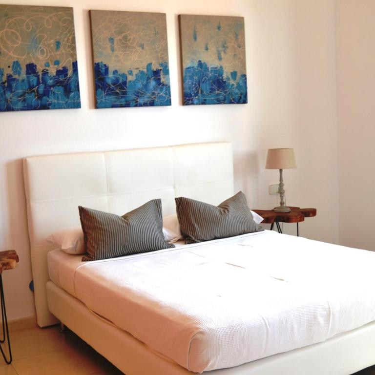 Grand Villa Famara Puerto del Carmen - Three-Bedroom Villa - 24
