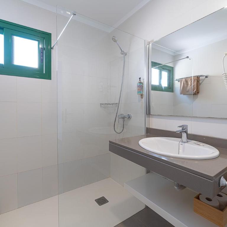 Apartamentos Elena - One-Bedroom Apartment - 5