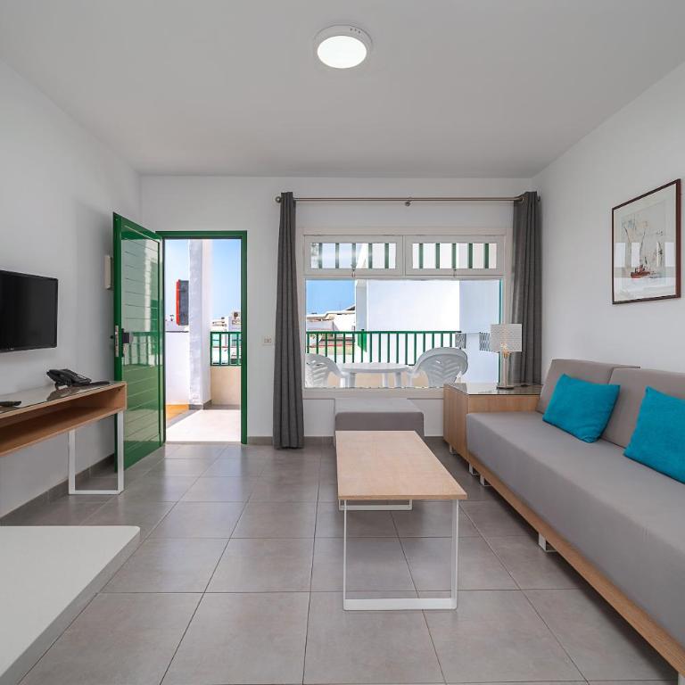 Apartamentos Elena - One-Bedroom Apartment - 4