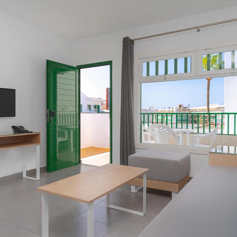 Apartamentos Elena - One-Bedroom Apartment - 3