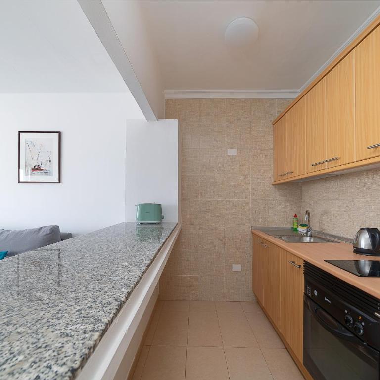 Apartamentos Elena - Two-Bedroom Apartment - 6