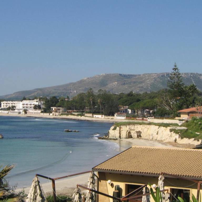 Apartment in villa with swimming pool 20 meters from the sea - Appartamento - 1