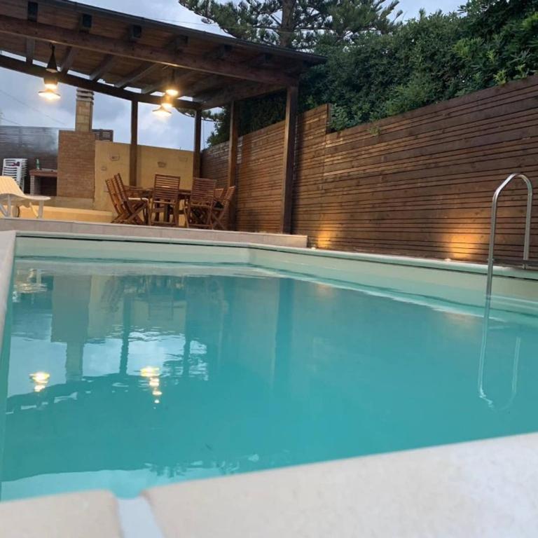 Apartment in villa with swimming pool 20 meters from the sea - Appartamento - 2