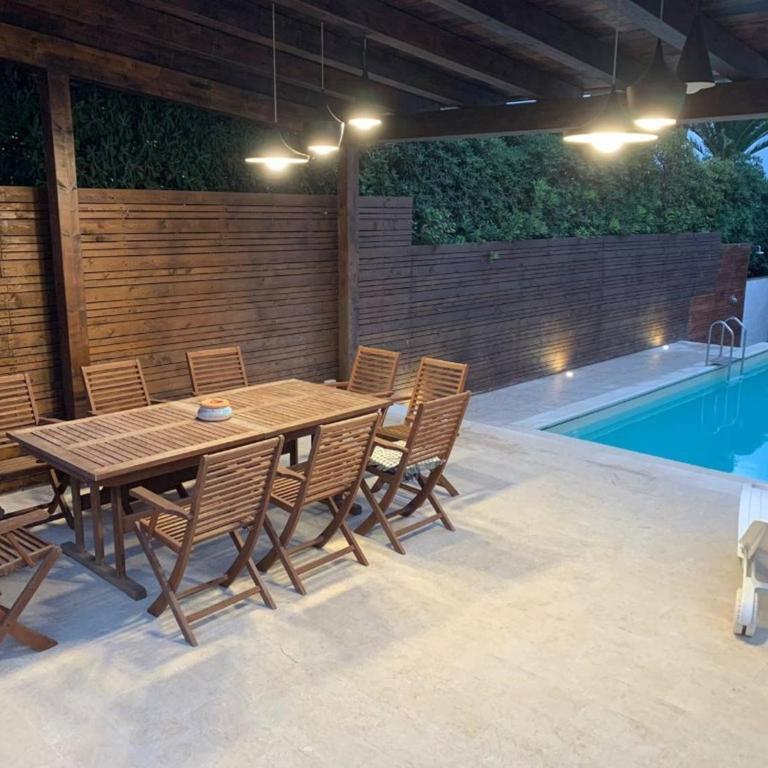 Apartment in villa with swimming pool 20 meters from the sea - Appartamento - 17