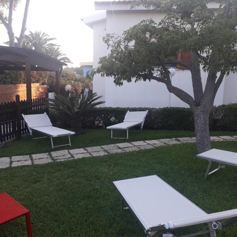 Apartment in villa with swimming pool 20 meters from the sea - Appartamento - 28