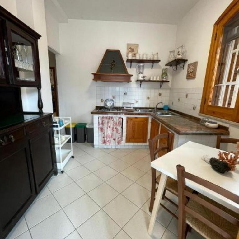 Apartment in villa with swimming pool 20 meters from the sea - Appartamento - 33