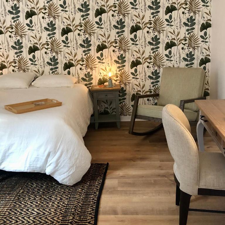 L’AMANTINE Chambres d’hôtes et gîte - Chambre Double avec Salle de Bains Privative - 7