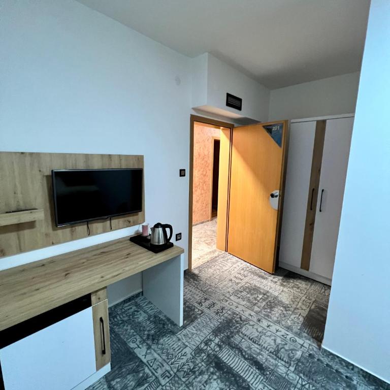 Hotel Brkić Sarajevo Airport - Free Parking - Superior Jednokrevetna Soba - 4