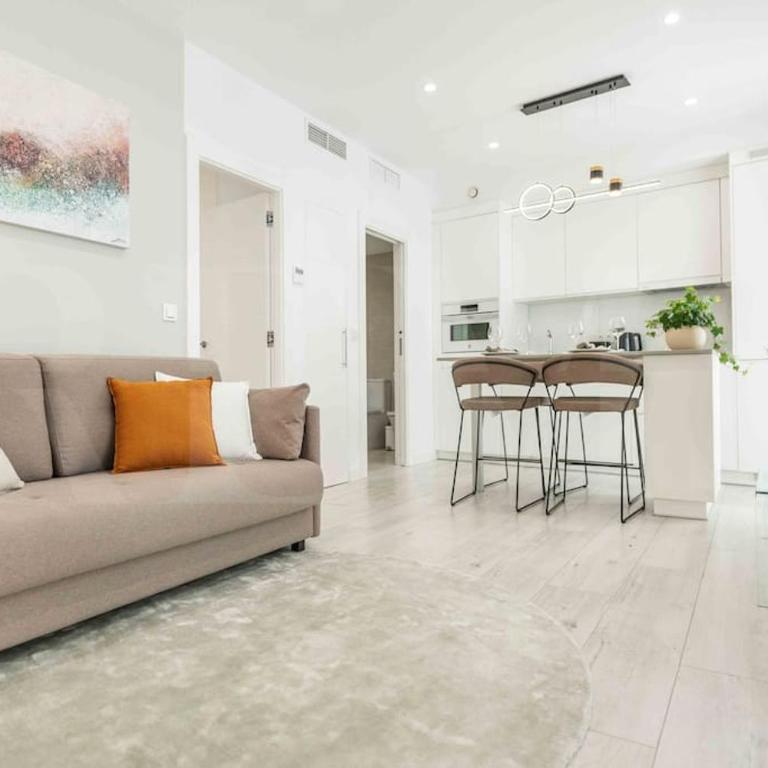 Tranquil & bright apartment with parking by REMS - Apartamento de 1 dormitorio - 1