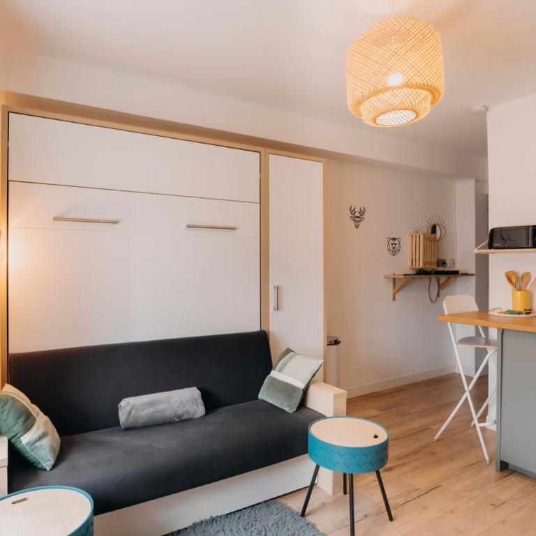 RÉPUBLIC’STUDIO AVEC PARKING ! - One-Bedroom Apartment - 2